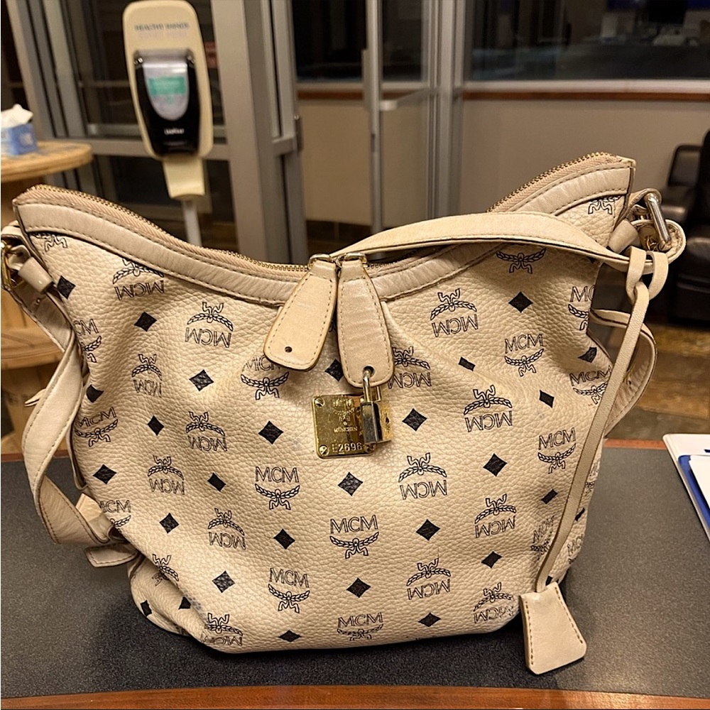 MCM Visetos Shoulder bag in beige